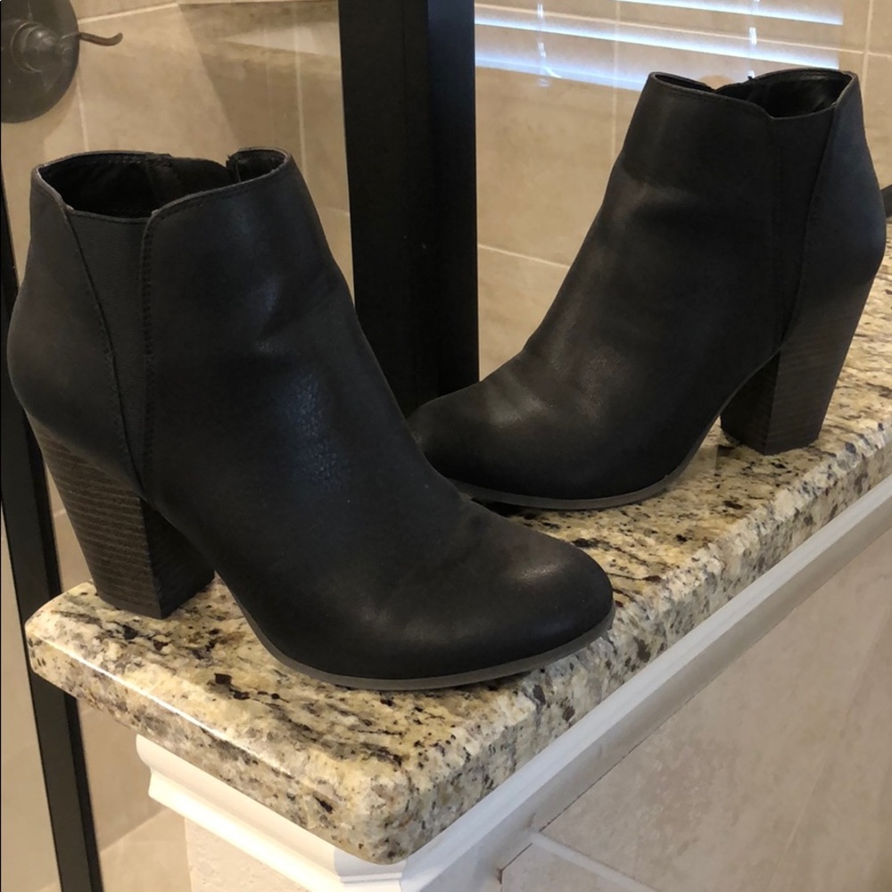 Black Heel Booties with Zipper